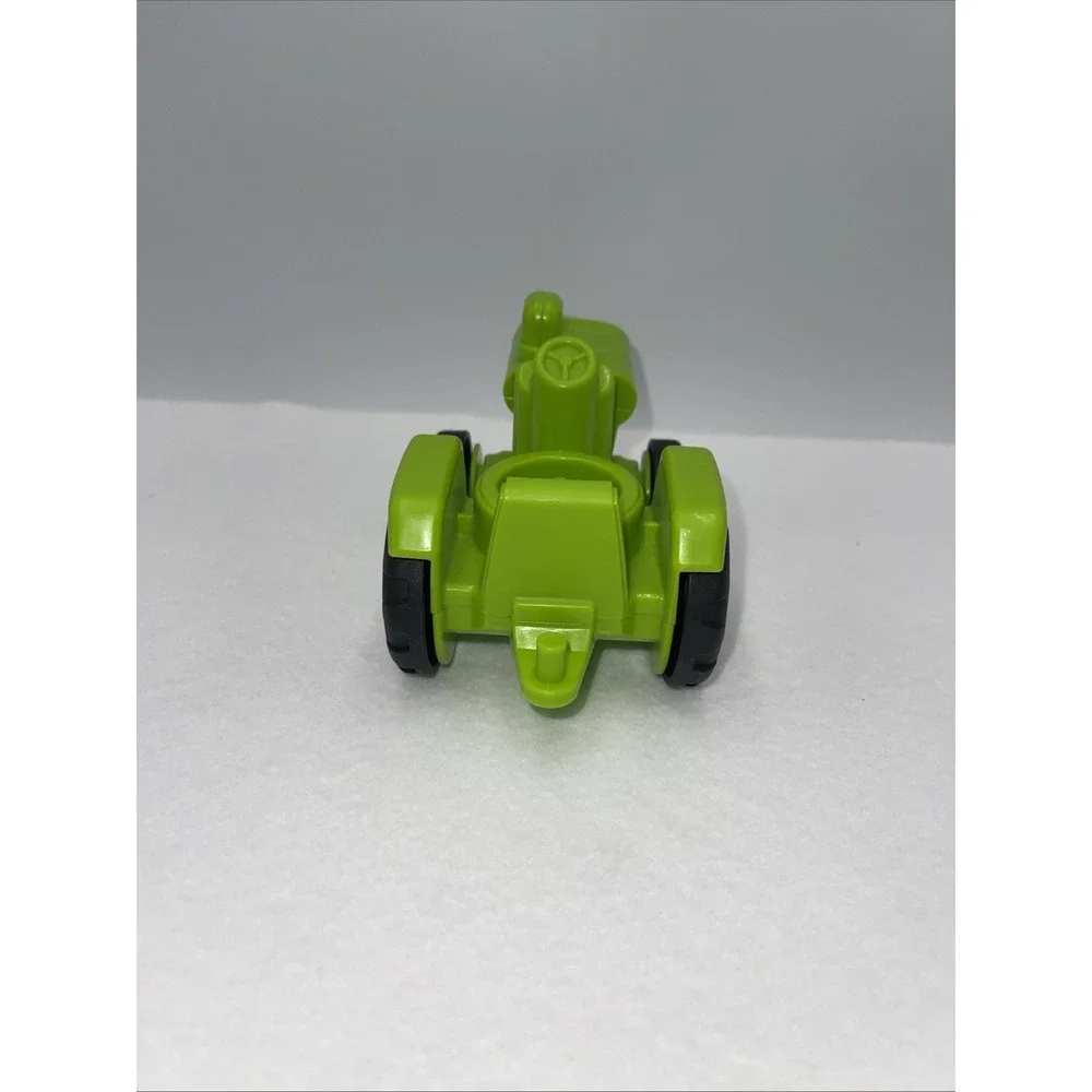 Fisher Price Little People Helpful‎ Harvester Tractor Bumble Front Toy